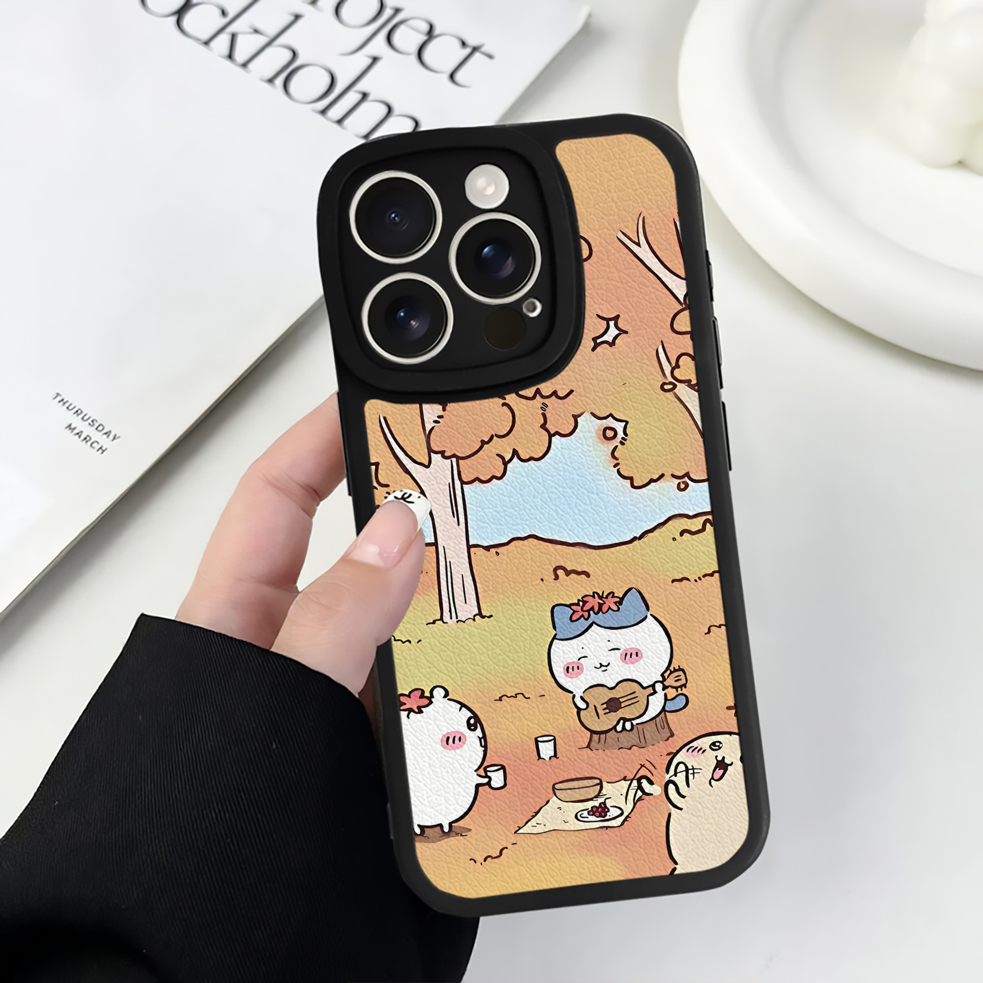 （画像用） ちいかわ Chii-kawa 【iPhone 16シリーズ対応】シリコンスマホケース（レザー調） 材質：シリコン